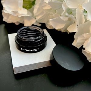 Mac retrograde, spellbinder shadow black never used